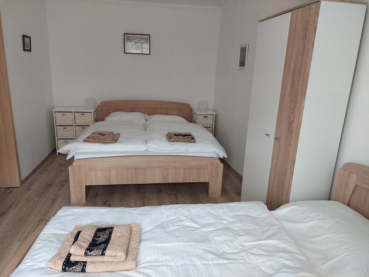 Szent Bernat Vendeghaz Apartment Veszprém Екстериор снимка