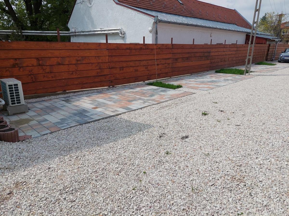 Szent Bernat Vendeghaz Apartment Veszprém Екстериор снимка