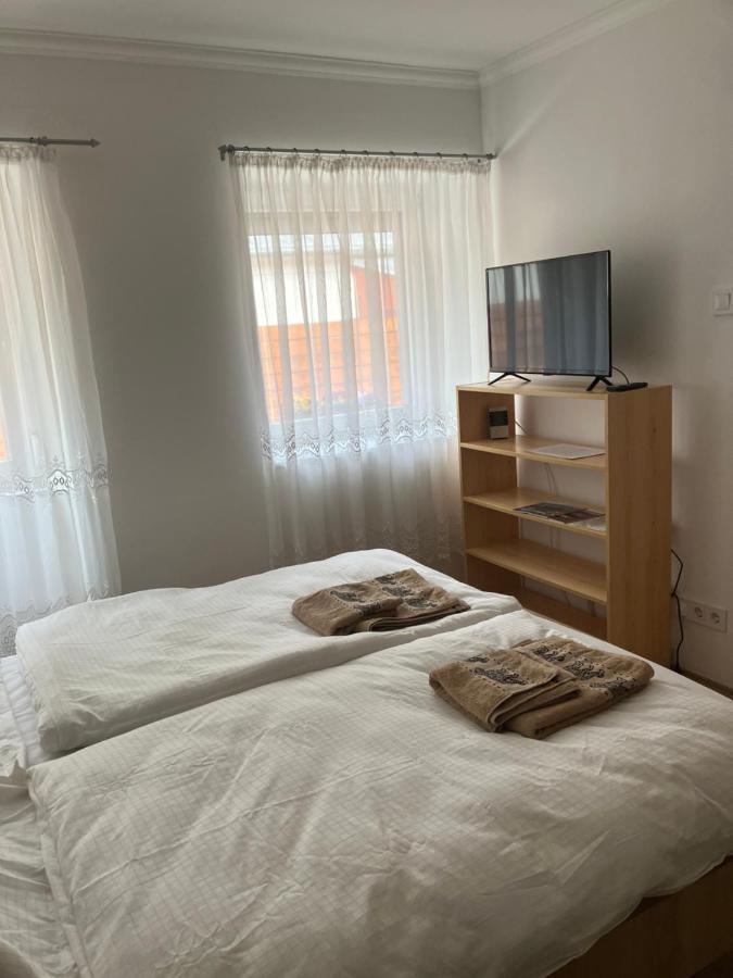 Szent Bernat Vendeghaz Apartment Veszprém Екстериор снимка