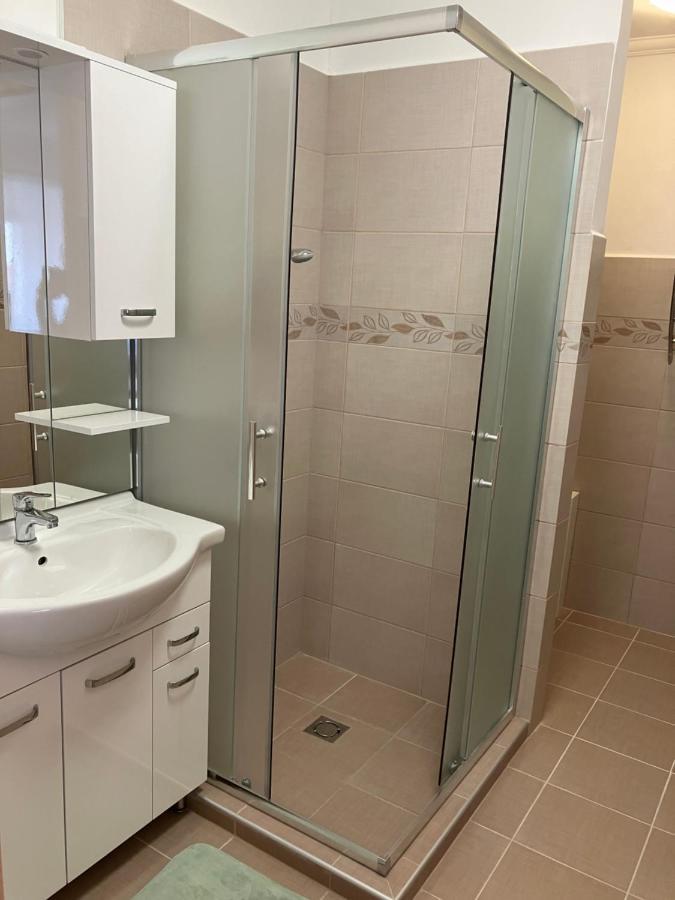 Szent Bernat Vendeghaz Apartment Veszprém Екстериор снимка